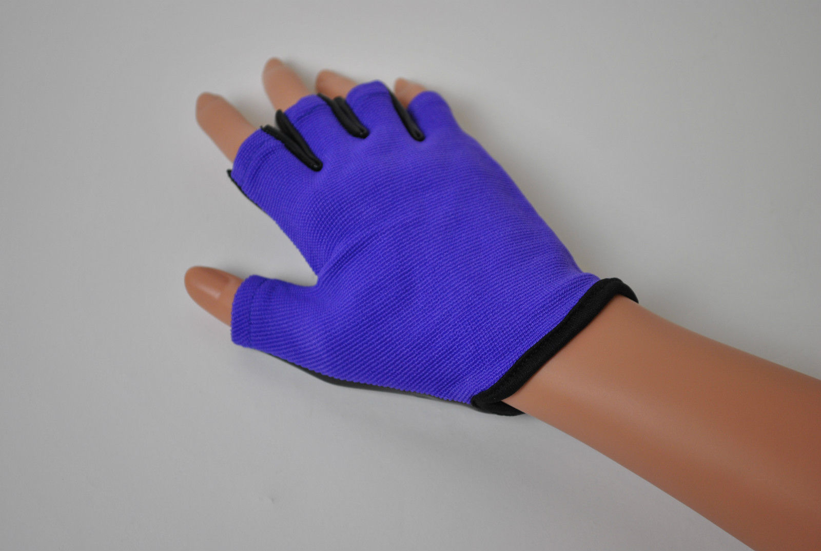 Purple Pole Dancing Gloves, Fitness, Dance For Static & Spinning Pole