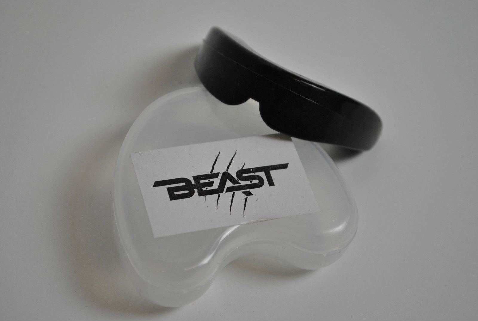 Beast Single Gum Shield White Black Red Blue